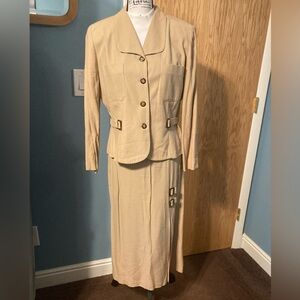 Jolibel Elegant Tan Women's Skirt Suit